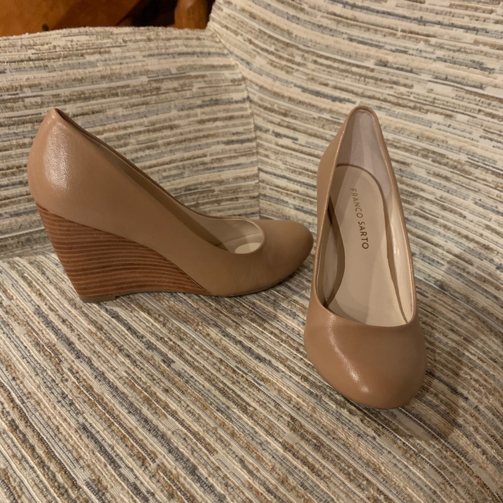 Franco Sarto wedges